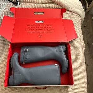 Hunter Blueish Gray Knee high Rainboots. Size 10